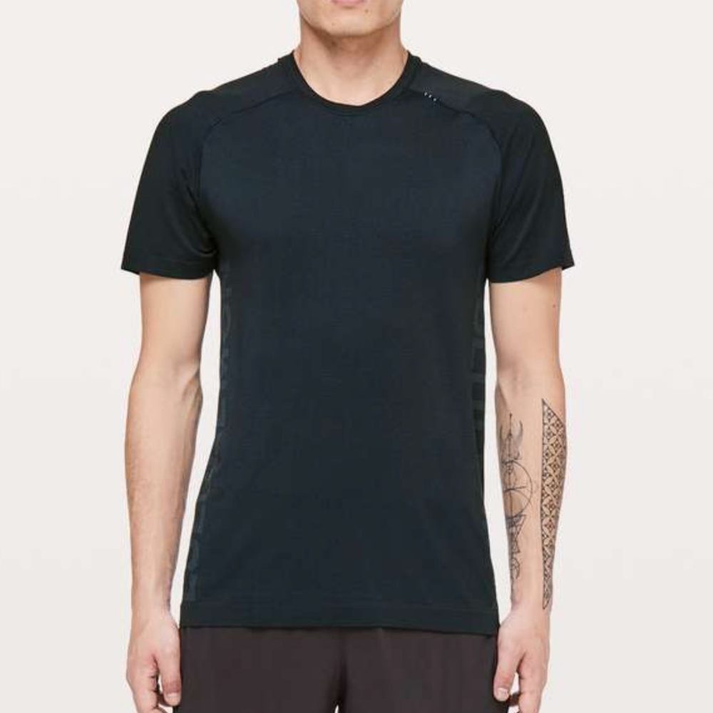 Lululemon MVT Graphic (Baltic Blue/Nautical Navy, L)